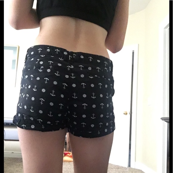 Sailor black shorts - Picture 2 of 2